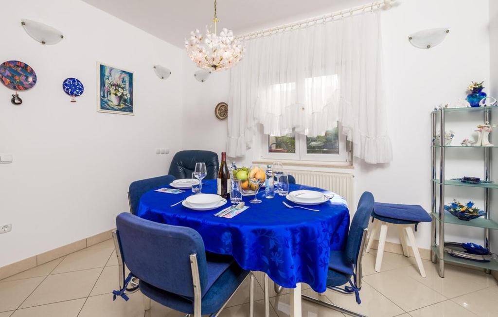 Вилла House Noa Малинска Экстерьер фото
